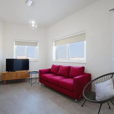 Cosy 1 Bd Penthouse In Bugibba - Corner Terrace With Sea Views Appartement *