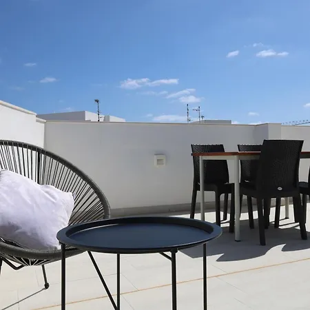 Cosy 1 Bd Penthouse In Bugibba - Corner Terrace With Sea Views