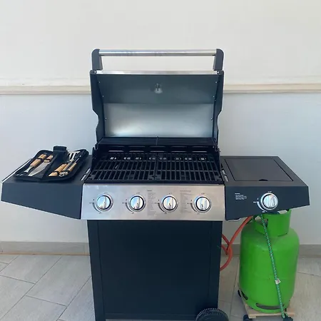 Cosy 1 Bd Penthouse In Bugibba - Corner Terrace With Sea Views Апартаменты